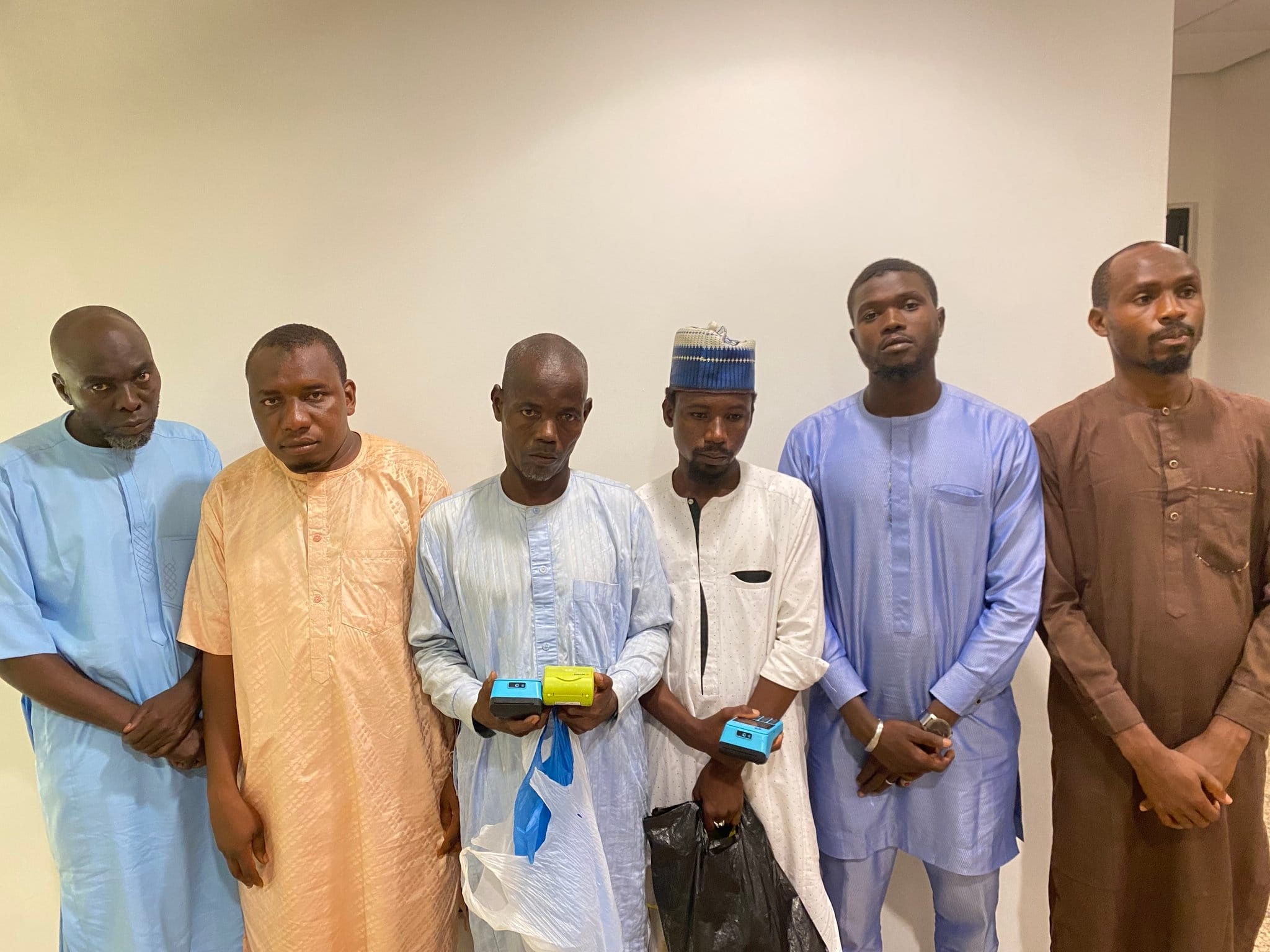 FX Fraud: EFCC arrests 34 alleged currency speculators in Abuja. 1 20240427 071747