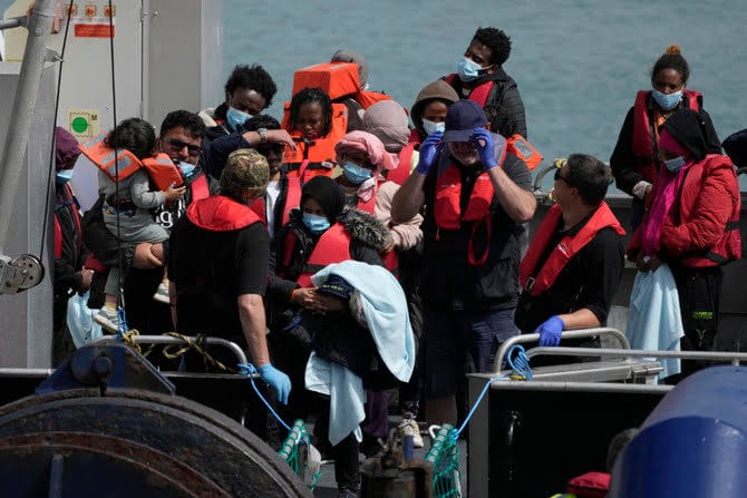 A senior minister of the United Kingdom on Tuesday said that the country will deport nearly 6000 migrants to Rwanda this year. 1 images 18 8