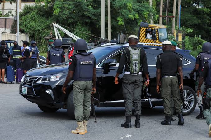 Suspected Yahoo boy arrested for allegedly killing his seven months pregnant girlfriend in Edo State 1 images 56