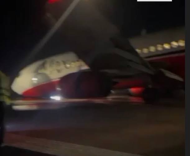 Passengers escape death as Nigeria’s Max Air crash lands in Kano 1 images 12