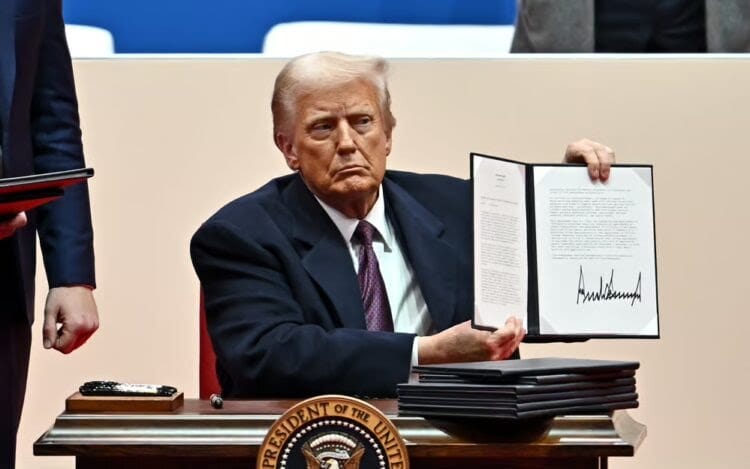 Trump signs executive order to end birthright citizenship for children of undocumented immigrants 1 orderr 750x469 1