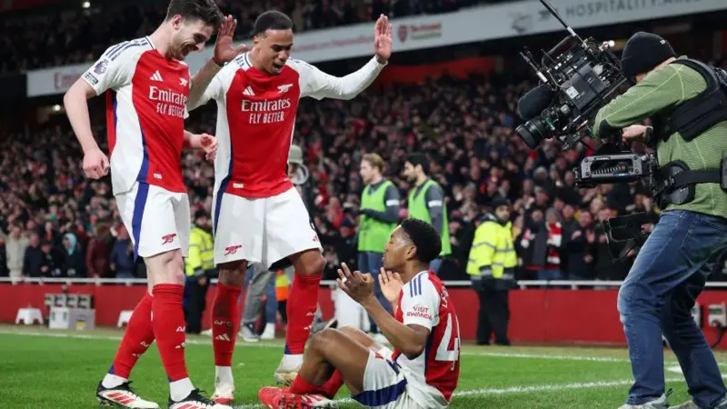 EPL: Arsenal crush Man City 5-1 to keep Premier League title hopes alive title